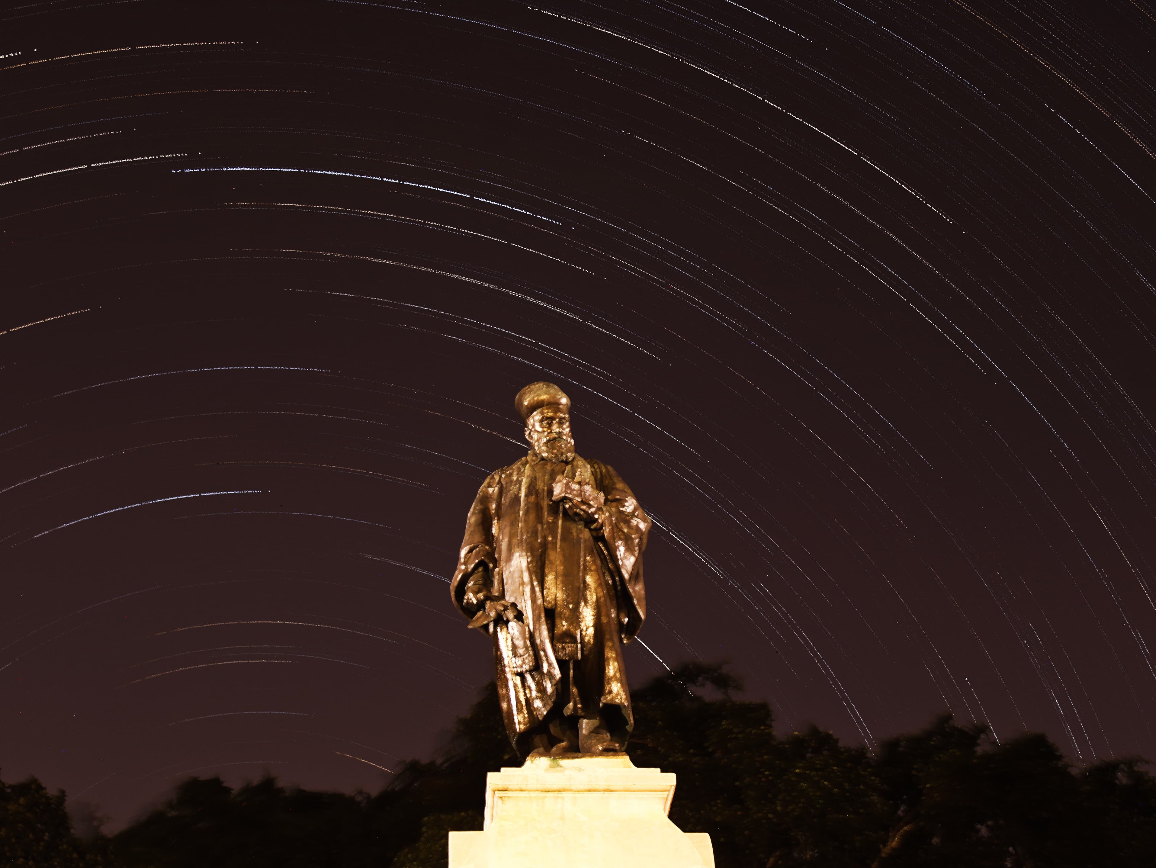 Star trails behind JN TATA statue at IISc. Credits to Gaurav Rachh for the capture.
